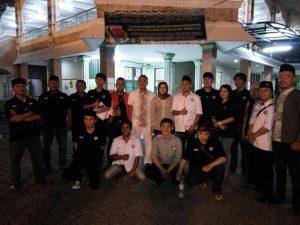 DPP Pemuda Perindo sahur bersama anak yatim piatu di Masjid Ar Rahman Jl Saharjo No 100. Berbagi kebahagiaan bersama generasi penerus bangsa.