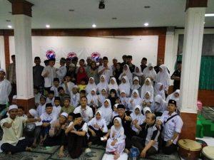 DPP Pemuda Perindo sahur bersama anak yatim piatu di Masjid Ar Rahman Jl Saharjo No 100. Berbagi kebahagiaan bersama generasi penerus bangsa.