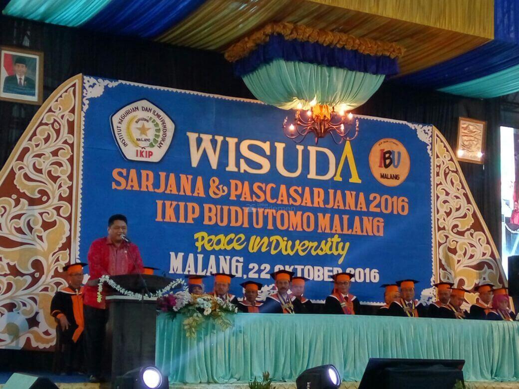  Anggota DPR Ini Sampaikan Orasi Pendidikan di Kampus IKIP Budi Utomo Malang