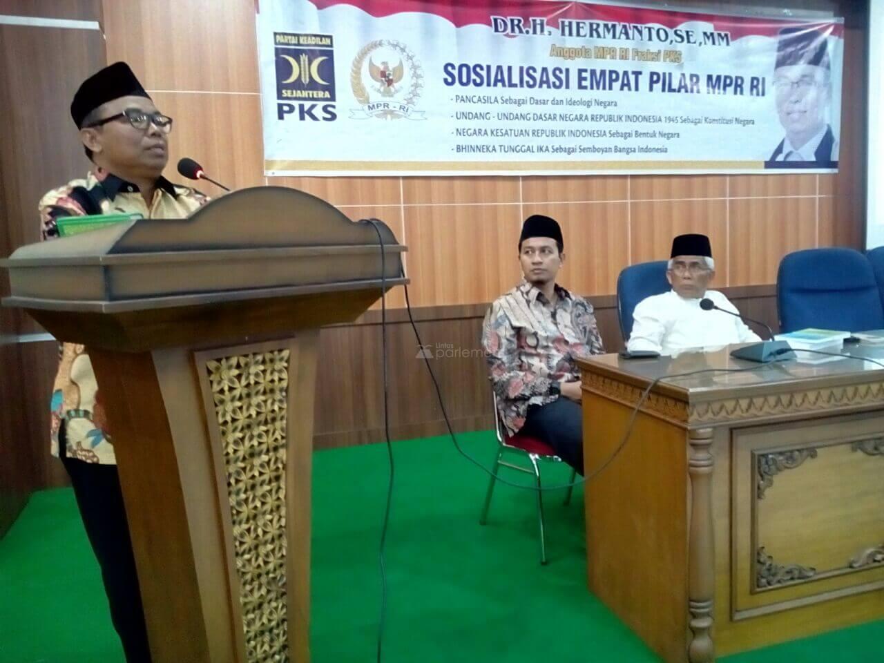  Masyarakat Diminta Waspadai Bahaya Laten Komunisme