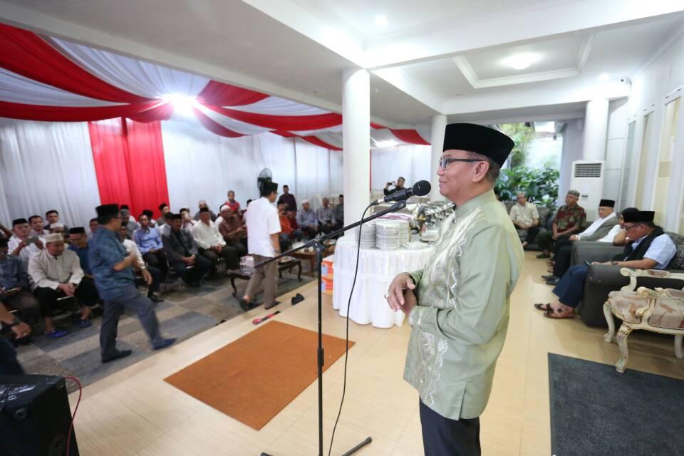  Gelar Bukber, Agus Kumpulkan Pemuda Lintas Komunitas