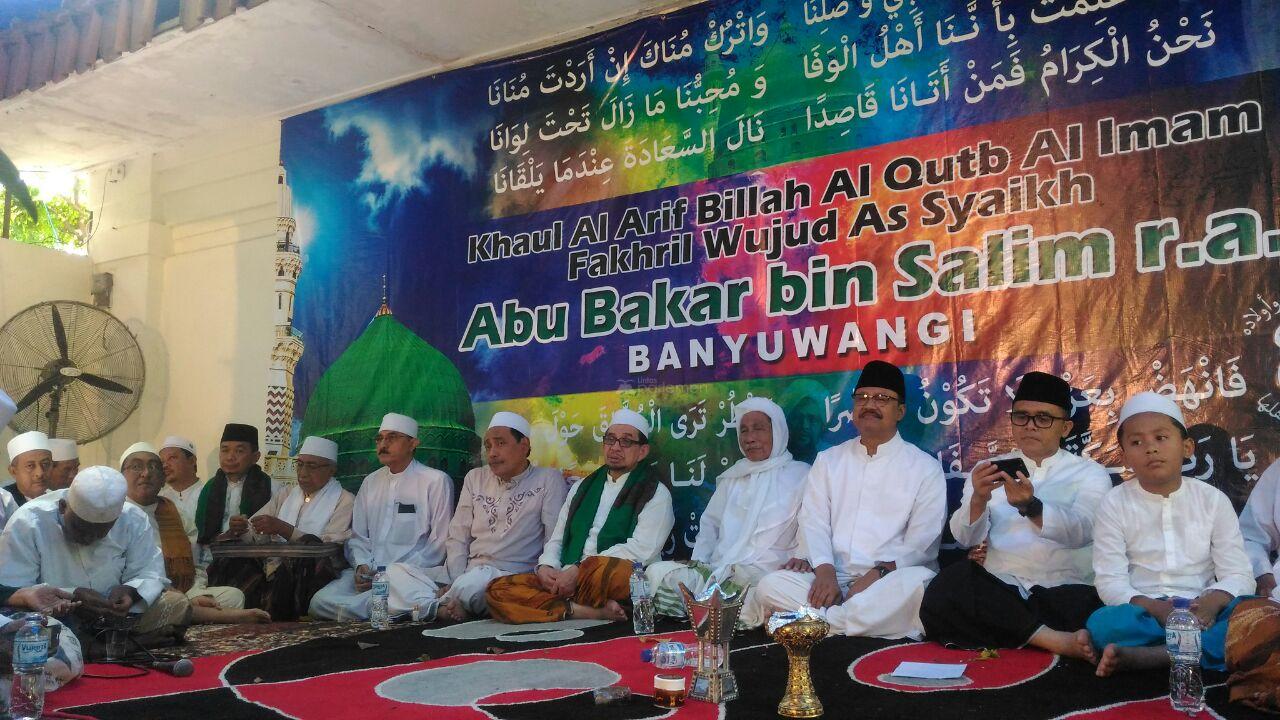  Ketua Majlis Syuro dan Ketua Fraksi PKS DPR Hadiri Haul Habib Abu Bakar Bin Salim di Banyuwangi