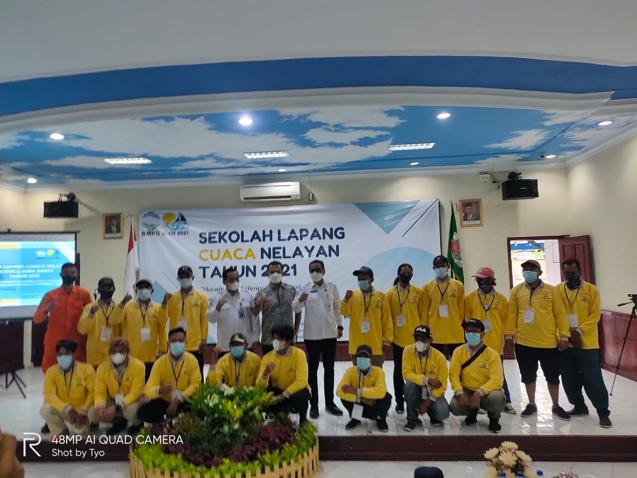  Baher Fasilitasi Sekolah Lapang Cuaca Nelayan di Indramayu