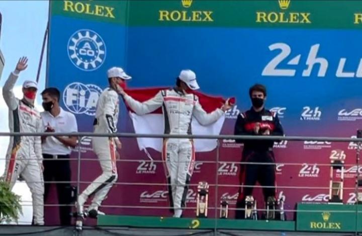  Bamsoet Bangga Pertama dalam Sejarah Sean Gelael Kibarkan Merah Putih di Podium Balap Mobil Dunia