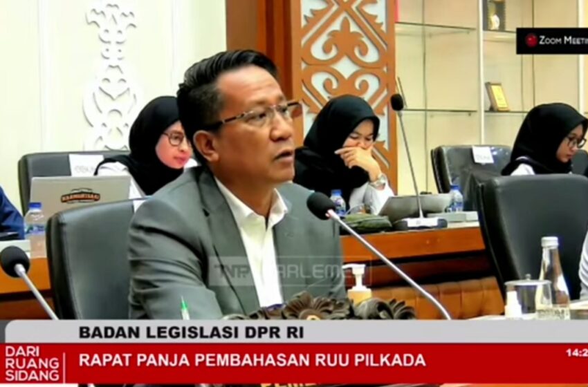  Menkum Supratman Andi Agtas Rapat di DPR: 40 RUU Kami Usulkan Masuk Prolegnas Jangka Menengah 2025-2029