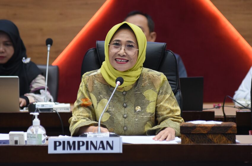  Hetifah Sjaifudian Dukung Langkah Pemerintah Berencana Berlakukan Kembali Ujian Nasional (UN) 2026