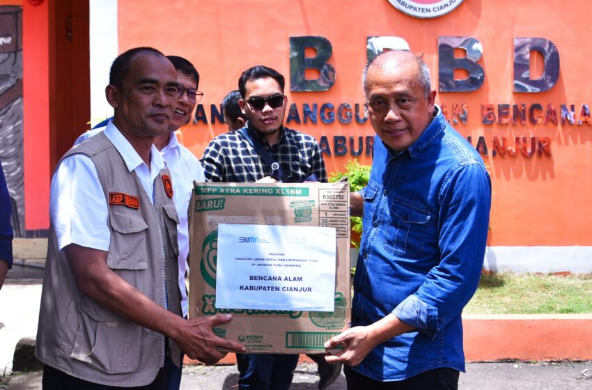  Saan Mustopa Salurkan Bantuan untuk Warga Cianjur Terdampak Bencana